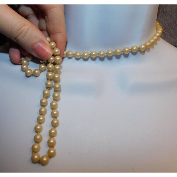 Vintage Marvella Faux Pearl Beaded Necklace - Picture 2 of 5